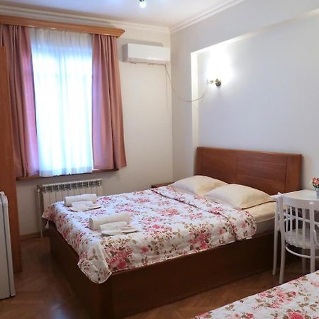 Guest House Merci Tbilisi Exteriör bild